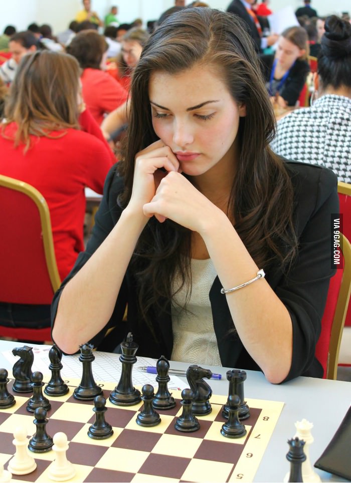 Alexandra Botez La joueuse d echecs la plus sexy de la planète