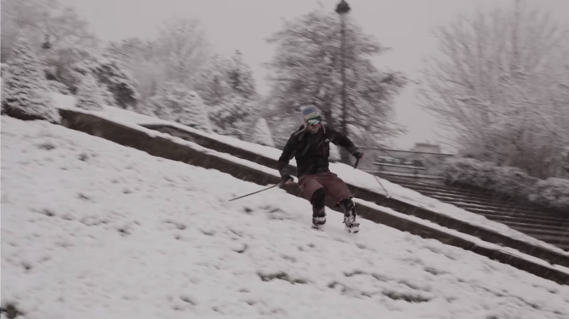 Incroyable : Ils ont skié à Montmartre !