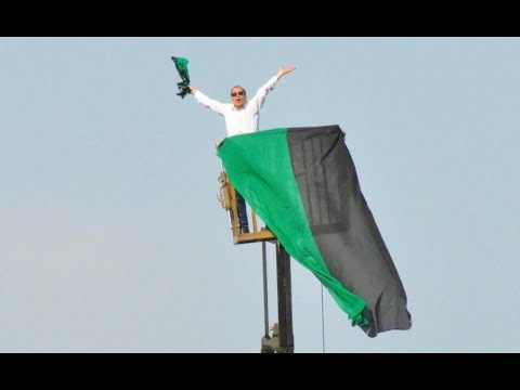 Turquie : Interdit de stade, ce supporter... loue une grue !