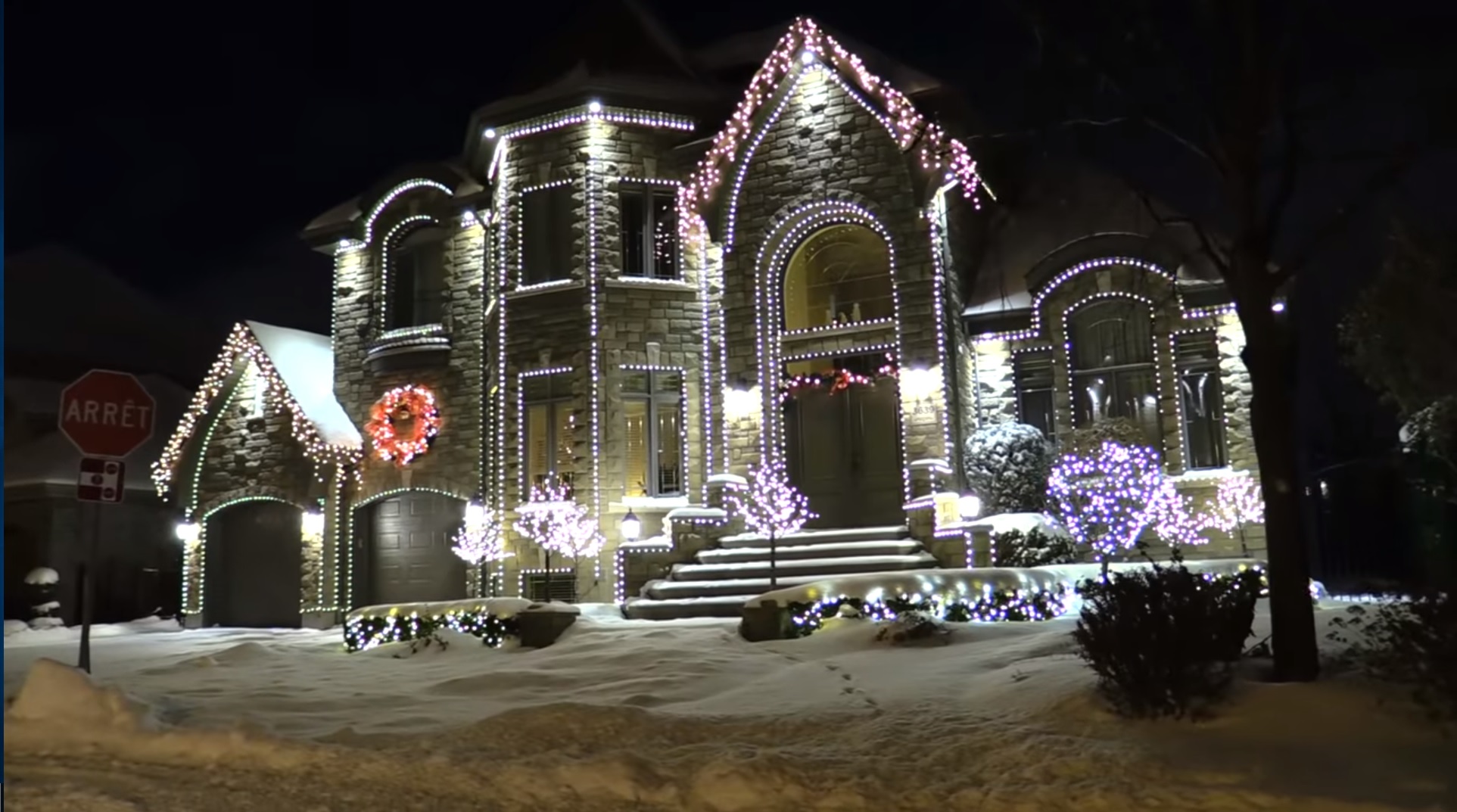 Un quartier riche avec des décorations de Noël ça donne quoi ?