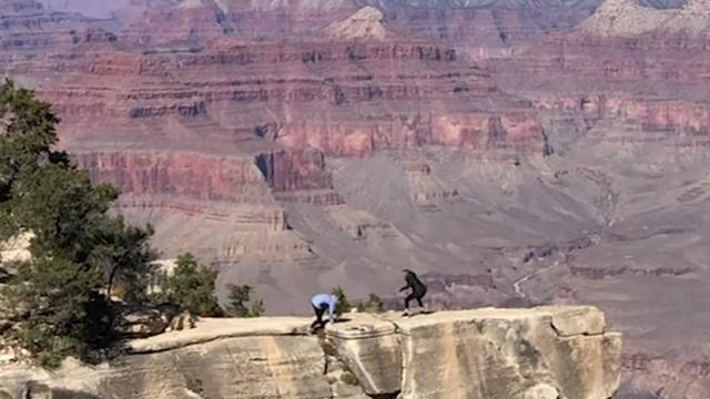 Grand Canyon : Elle frôle la mort en voulant prendre une photo