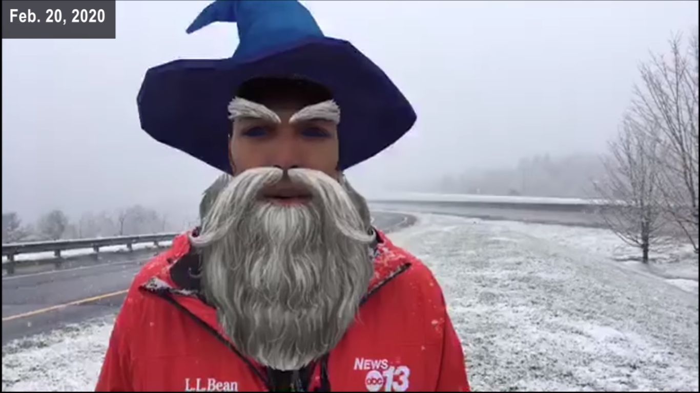 En direct, un journaliste américain active les filtres de son téléphone et fait le buzz !