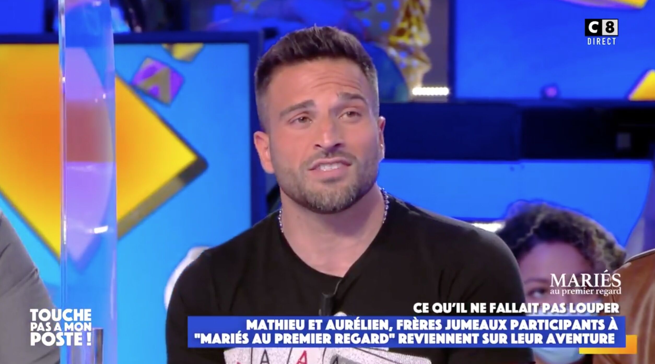 Mariés au premier regard : Mathieu à nouveau en couple ! Il prend la pose aux côtés de sa chérie