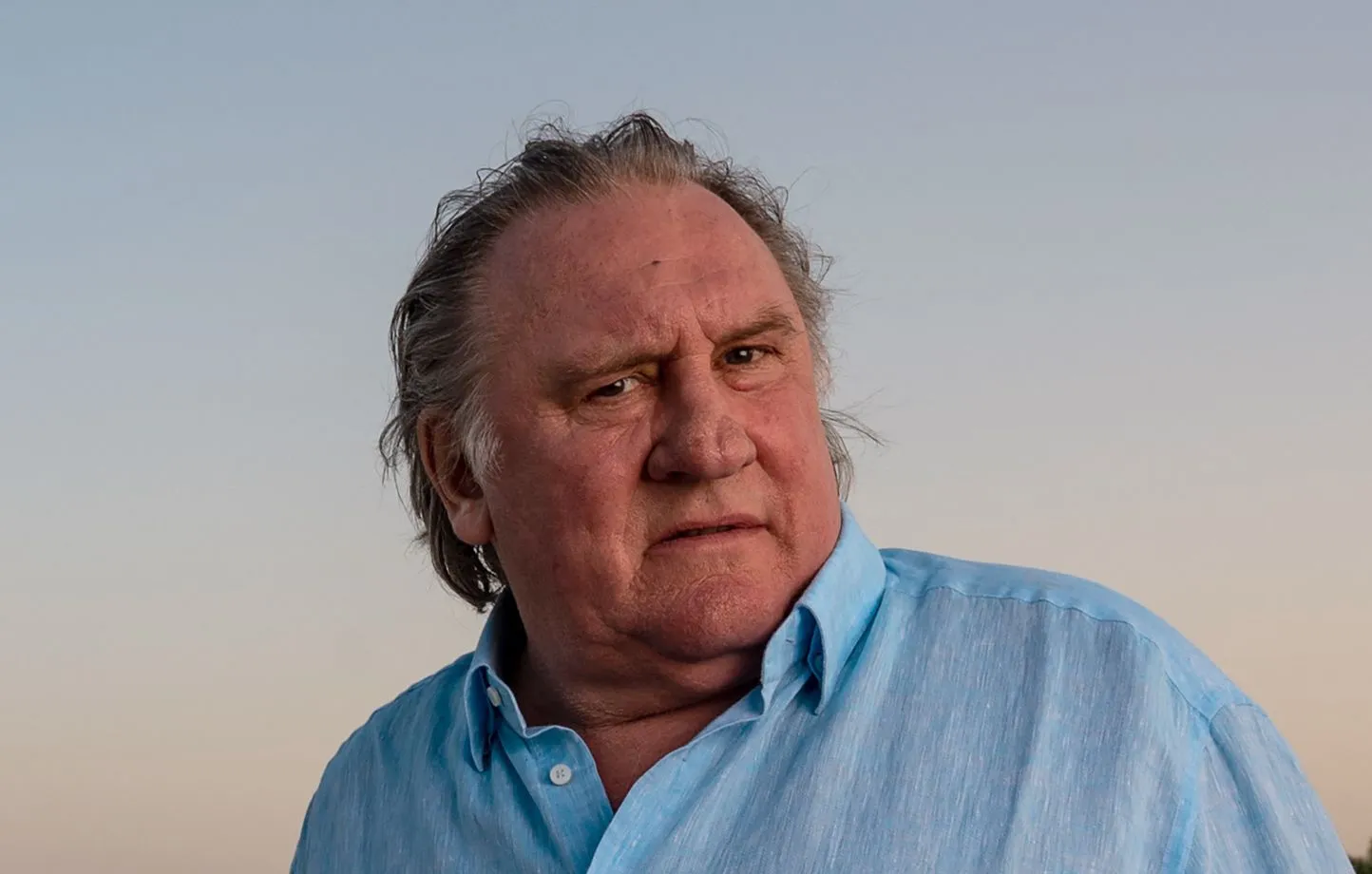 Gérard Depardieu : un photographe l’accuse de l’avoir agressé… La compagne de l’acteur hospitalisée
