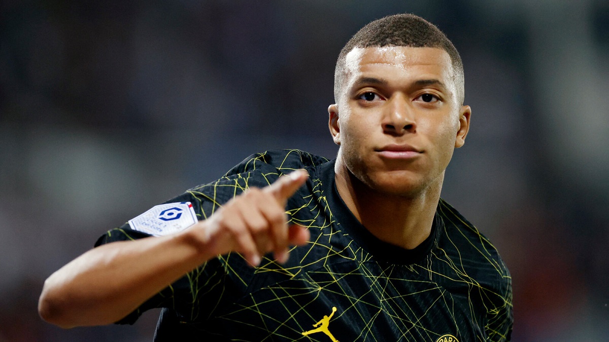 Législatives anticipées : Kylian Mbappé sort du silence...  "On est dans un moment crucial"