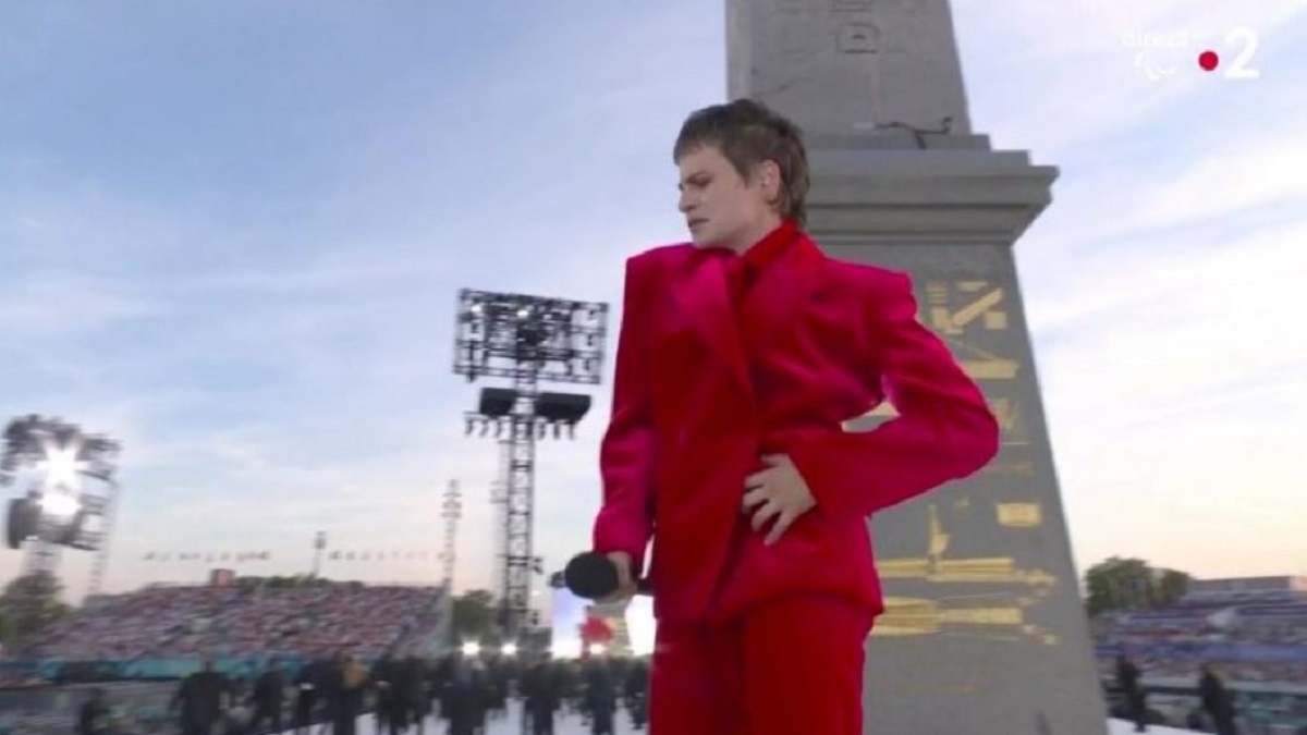 Christine and the Queens présent aux Jeux paralympiques après ses propos polémiques