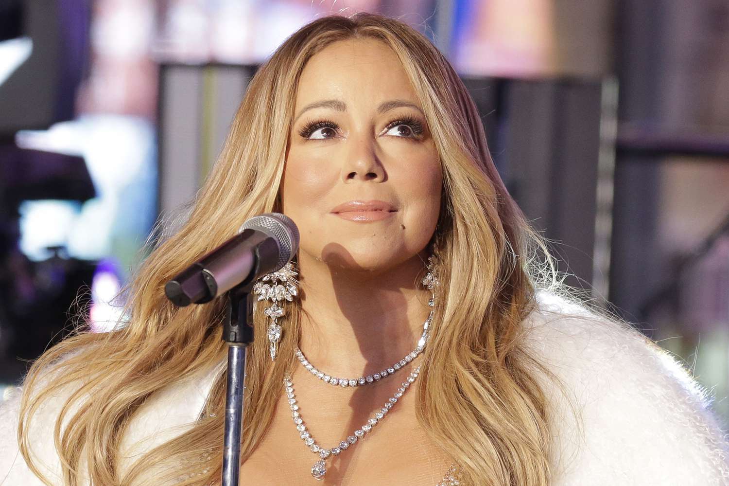 Mariah Carey en plein deuil : la star a perdu sa mère et sa sœur le même jour