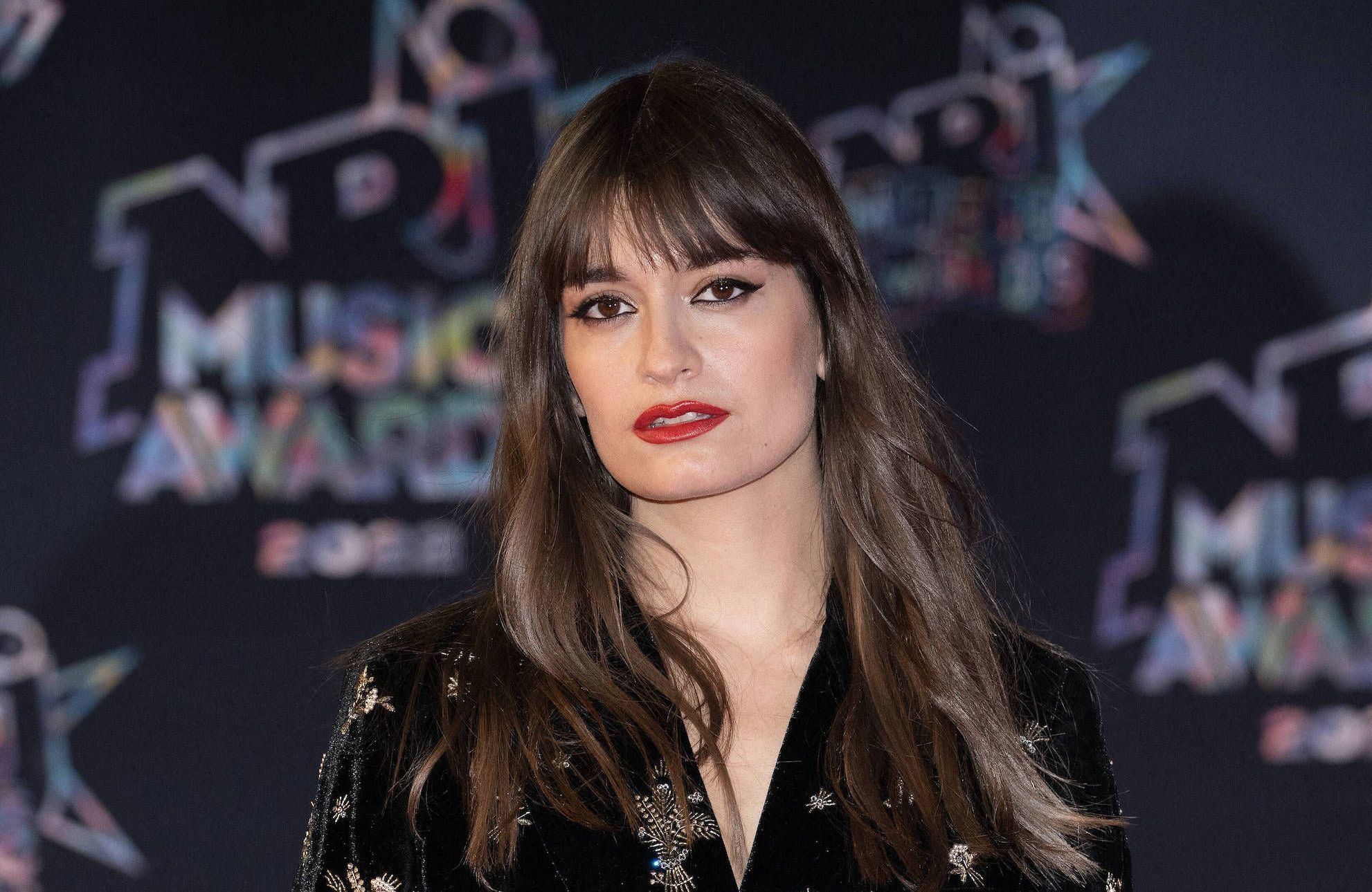 Clara Luciani en larmes face à Léa Salamé : "C'est une histoire incroyable..."