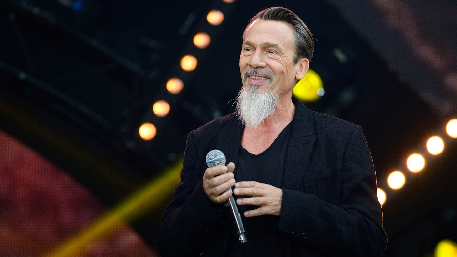 Florent Pagny évoque le jour où il s'est retrouvé en garde à vue : "J'ai passé une journée avec les stups"