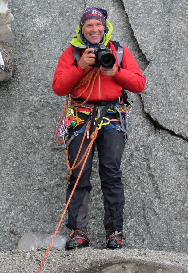 Inoxtag taclé par un célèbre alpiniste après son ascension de L'Everest : "C'est schizophrène"