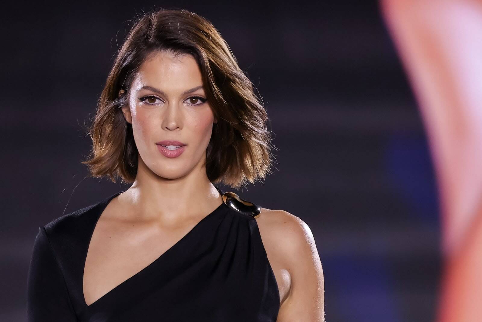 Iris Mittenaere violentée : la date du procès de son ex Bruno fixée, et c’est imminent