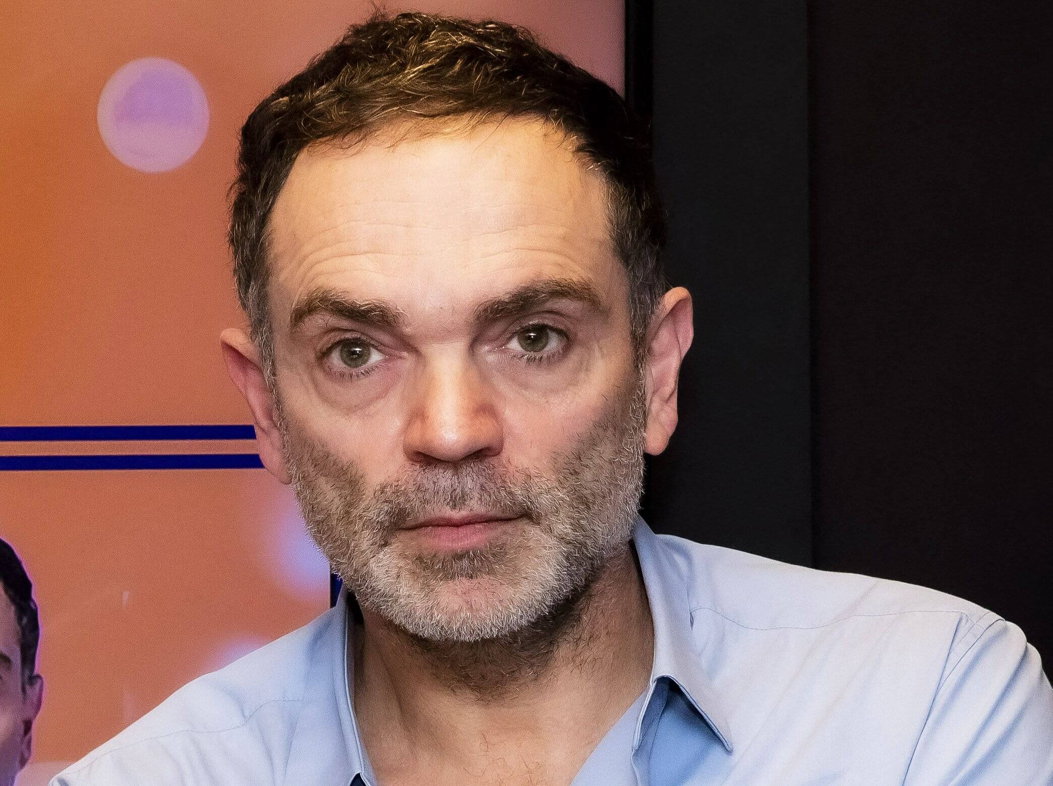 Yann Moix perd son sang-froid et quitte le plateau de C8 : "C'est sans cesse…"