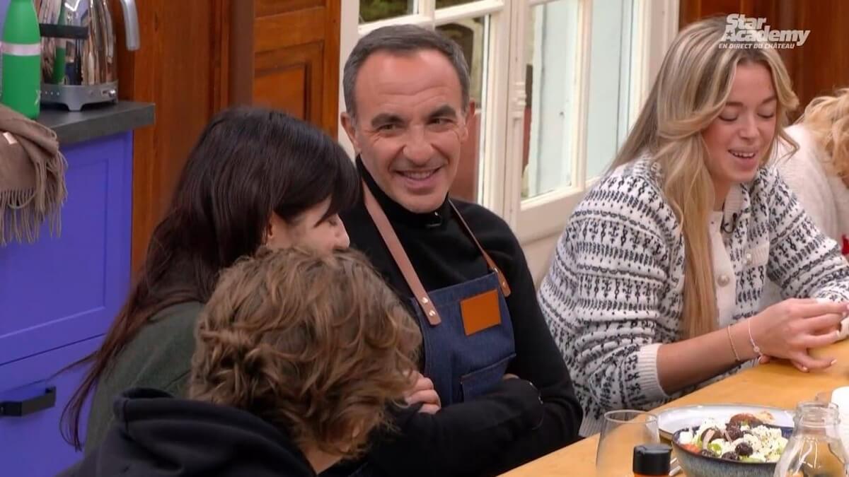 Star Academy : ce beau présent que Nikos Aliagas a offert aux élèves… "C’est trop mimi"