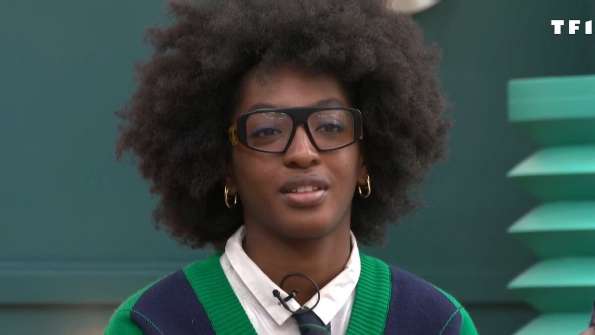 Star Academy : Ebony évoque son ancienne profession et fait une grosse mise au point !