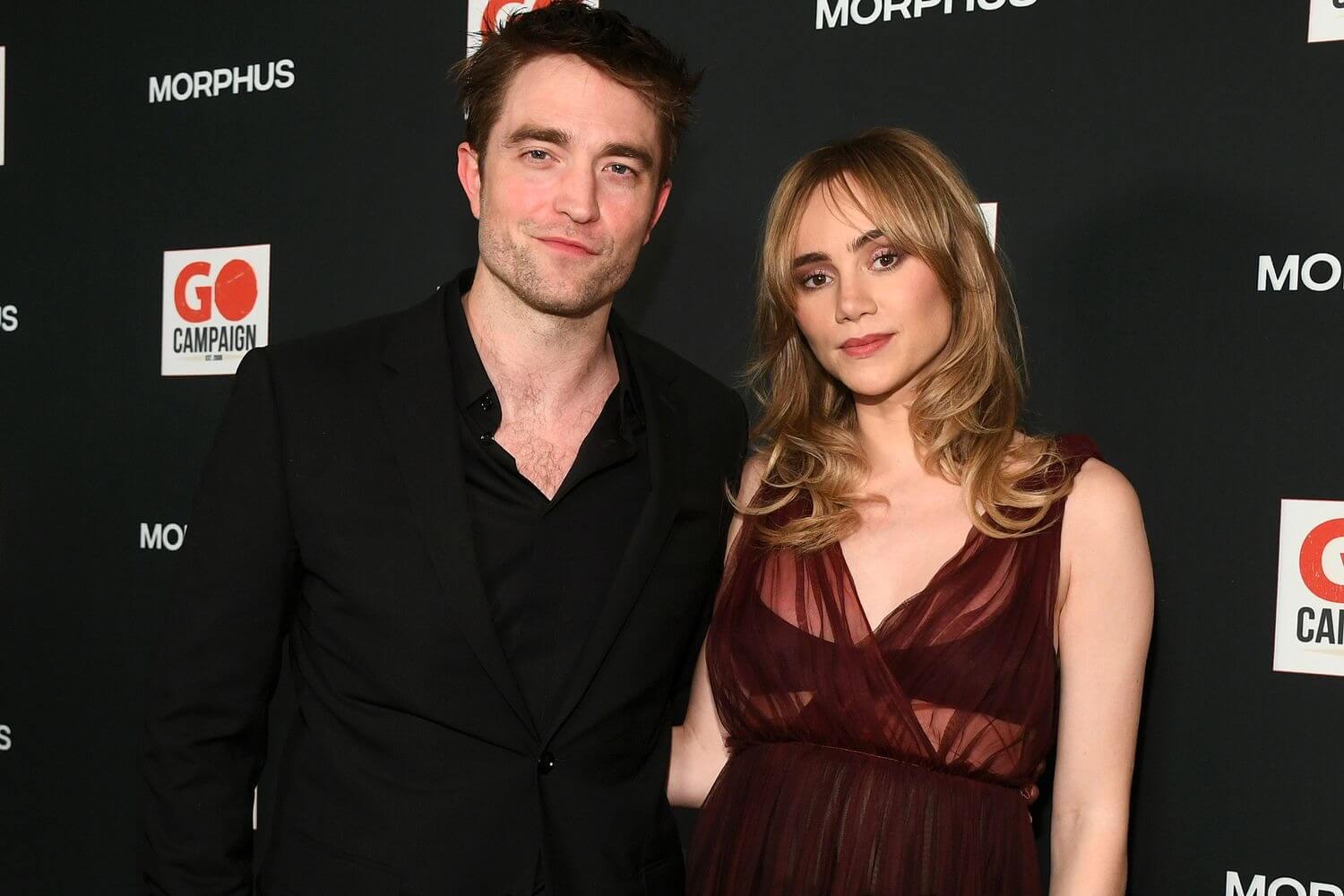 Robert Pattinson (The Batman) en couple : le comédien marié en secret à Suki Waterhouse ?