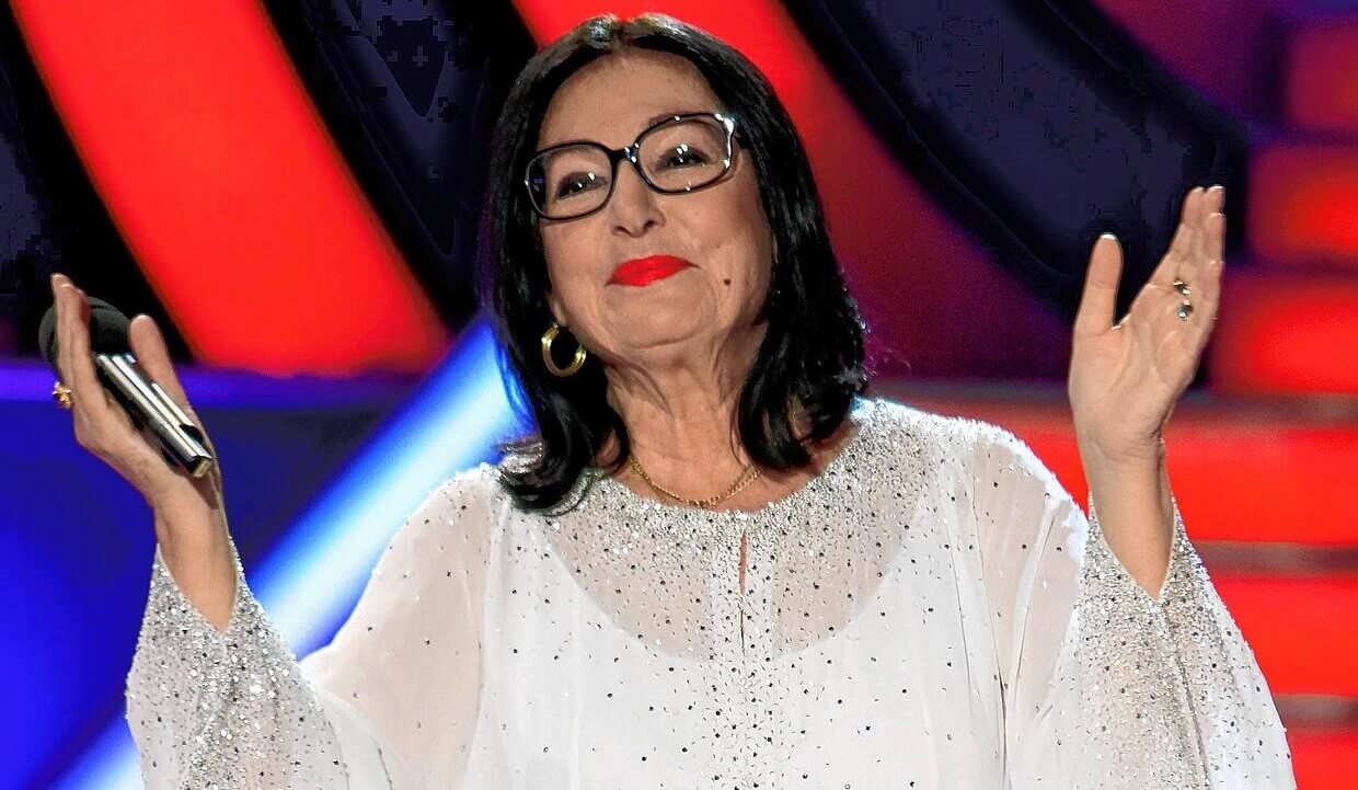 Nana Mouskouri revient sur le devant de la scène grâce à cette série Netflix