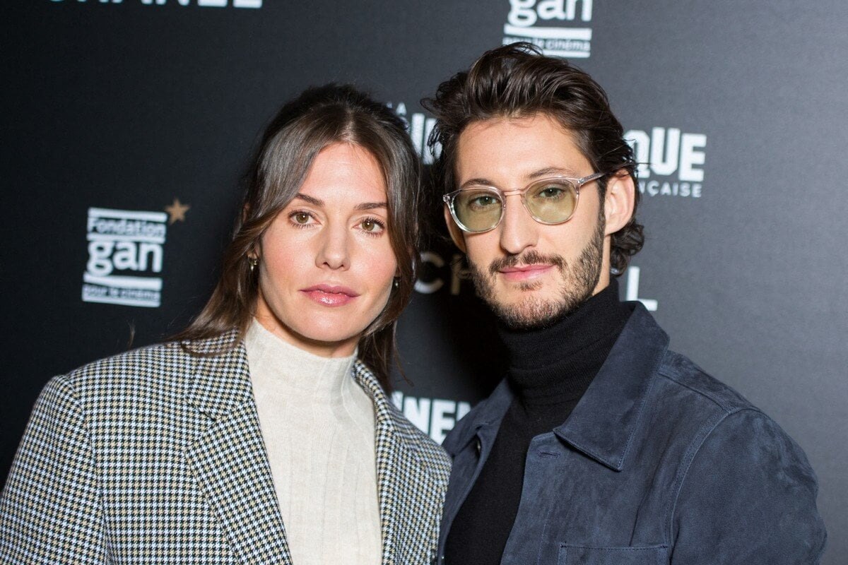 Pierre Niney évoque son couple avec Natasha Andrews : &quot;Les engueulades en anglais…&quot;