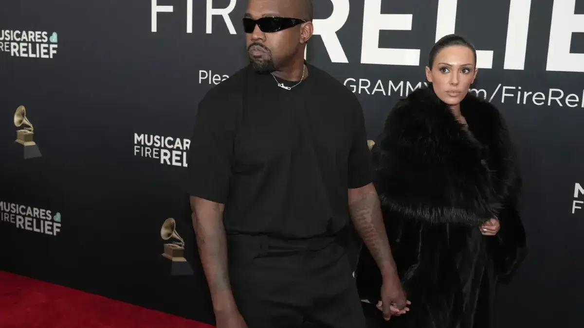 Kanye West : sa femme Bianca Censori nue sur le tapis rouge des Grammy Awards… Le couple expulsé ?